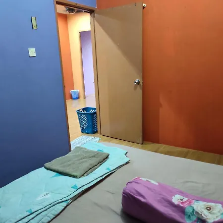 Home Sweet Home Kuching Luaran gambar